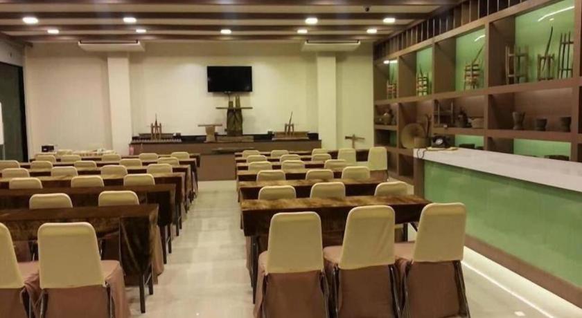 Ingtara Hotel Khonken Kültér fotó