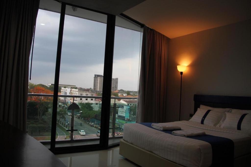Ingtara Hotel Khonken Kültér fotó