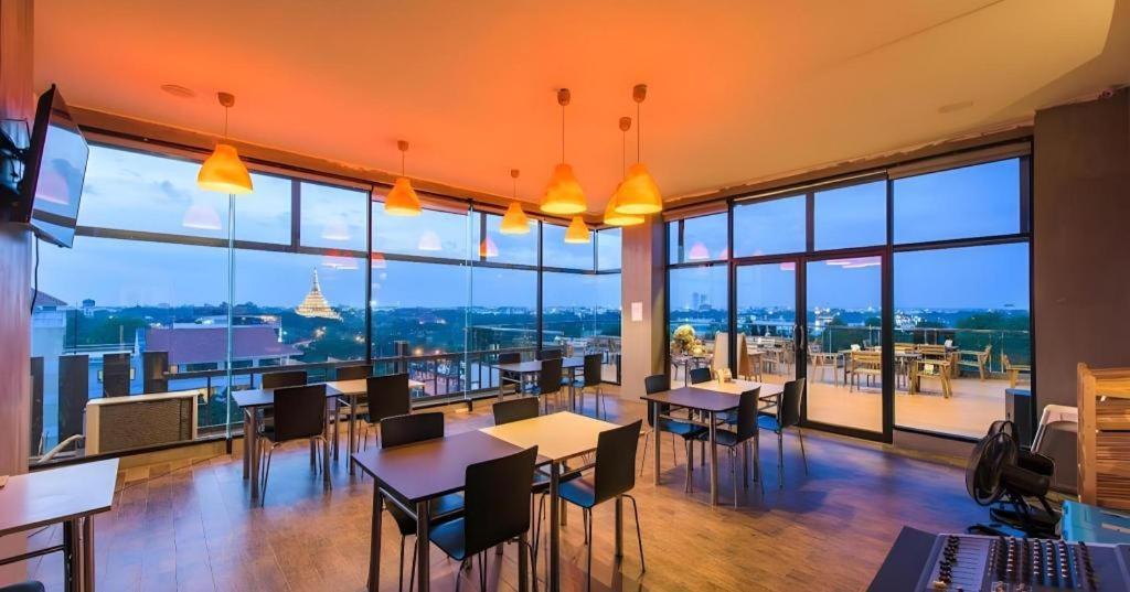 Ingtara Hotel Khonken Kültér fotó
